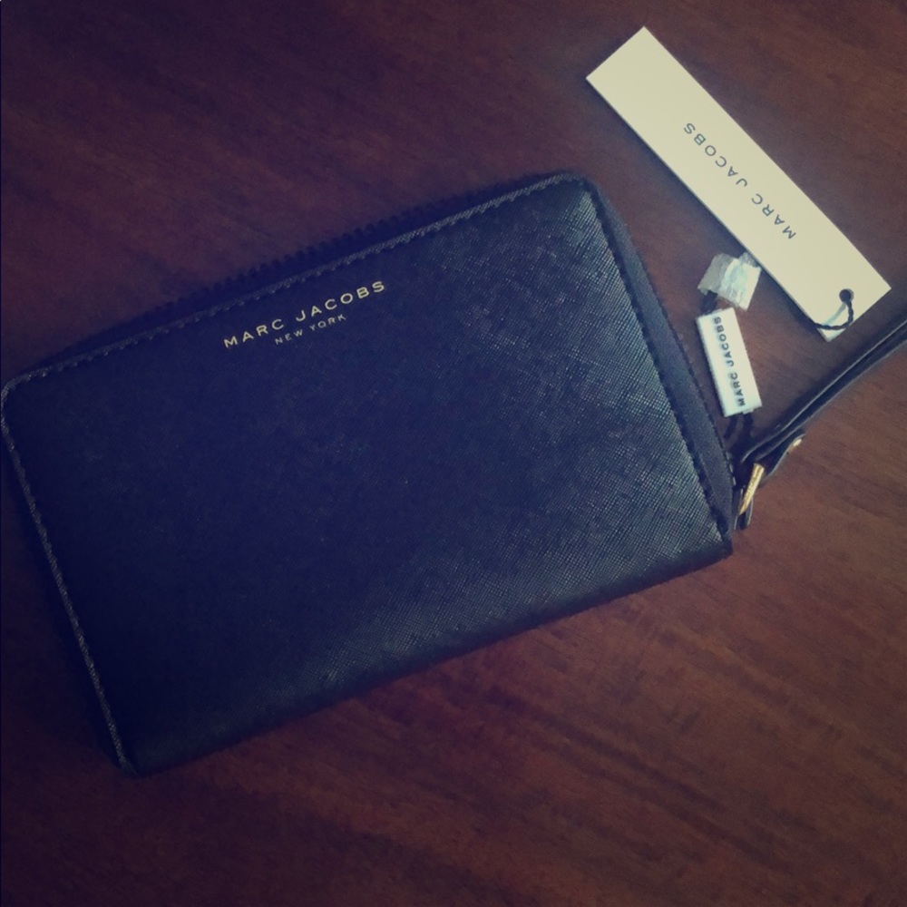 Wrist wallet